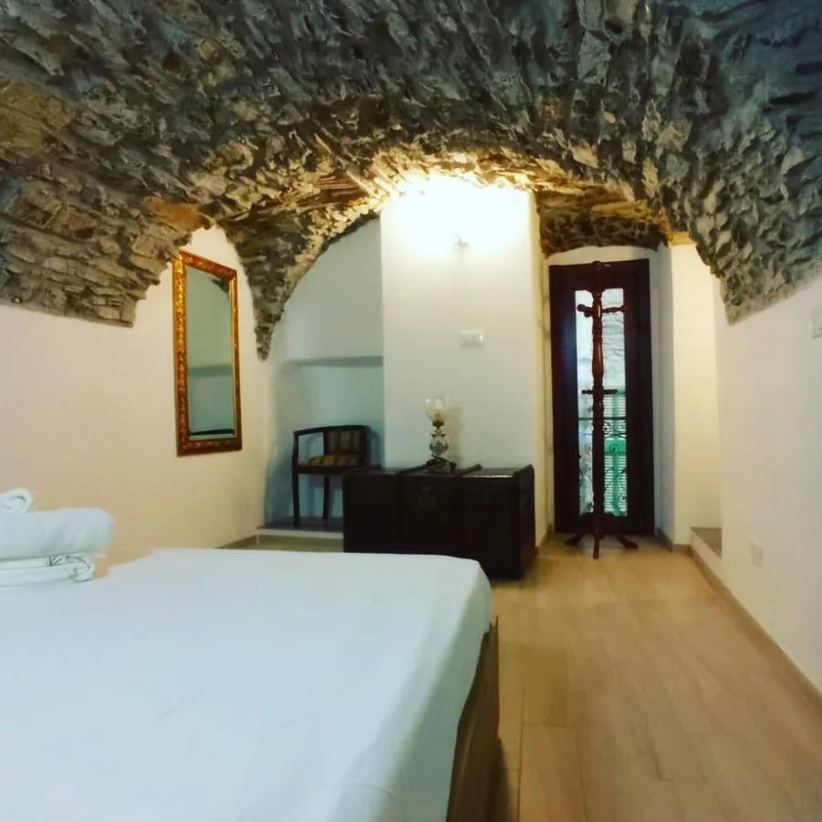 La grotta Appartement Apricale Buitenkant foto